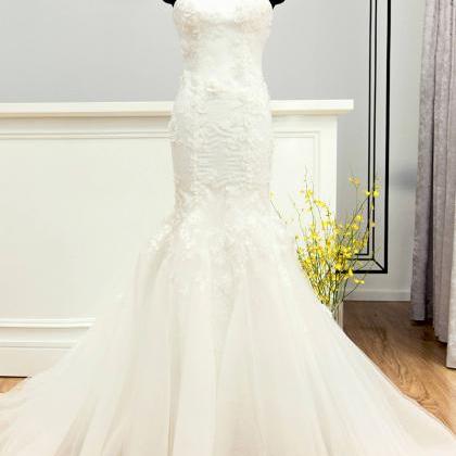 Floral Appliques Strapless Floor Length Tulle..