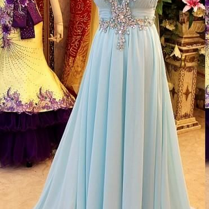 Scoop Neck Long Chiffon Prom Dresses With Crystals..