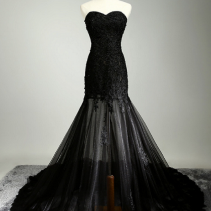 Black Bridesmaid Dress With Sweetheart Neckline..