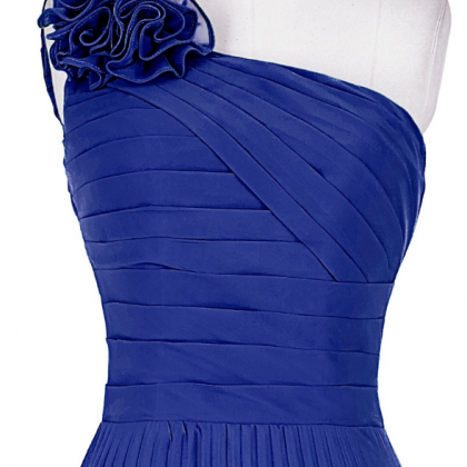 A Sleeveless Blue Gown With An Elegant Formal Ball..