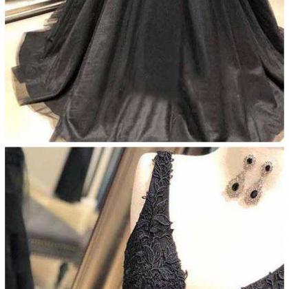 Black Appliques Prom Dress With Beaded Waist, A..