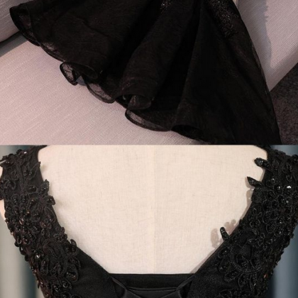Short Black Dresses With Lace Up Bandage Mini..