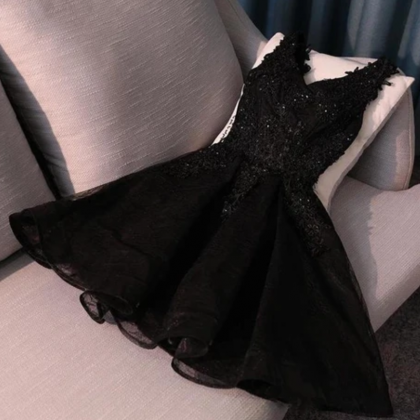Ruby Outfit Black Mini Evening Dresses Sleeveless..