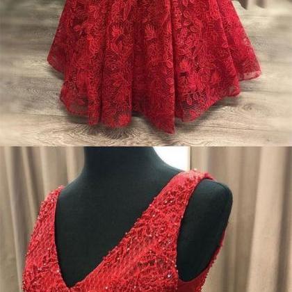 Charming Red V-neck Lace Beaded Prom..