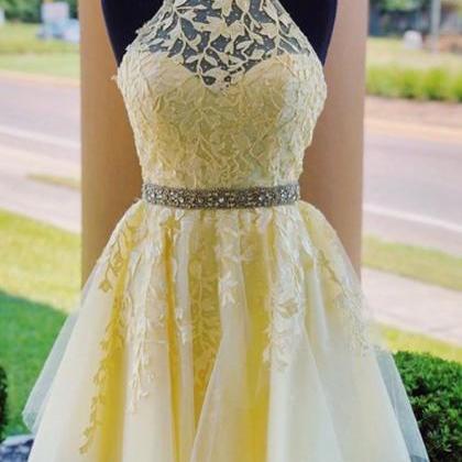 Charming A-line Halter Cross Back Yellow Tulle..