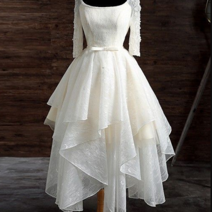Vintage A-line Scoop Neck Short Lace Wedding Dress..