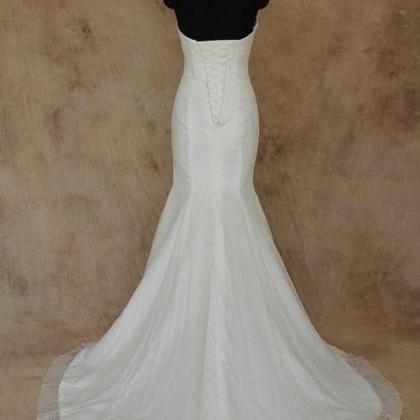 Sweetheart Wedding Gown Beaded Lace Wedding Dress..