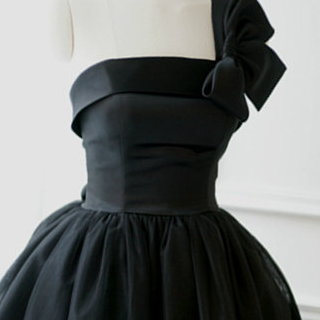 Ball Gown, One Shoulder Black Short Prom Dresses..