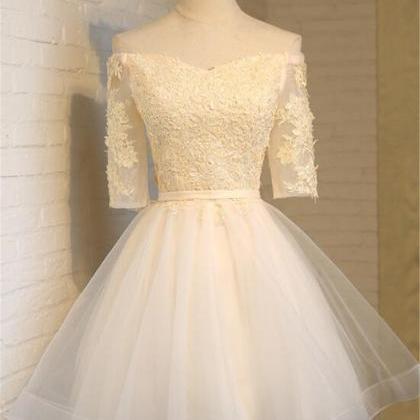 Champagne Knee Length Tulle With Lace Applique..