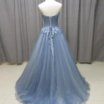 Elegant Sweetheart A-line Lace Appliques Tulle..