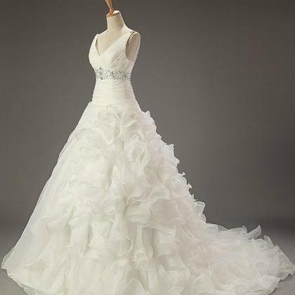 Classic White Wedding Wedding Dress V-neck..