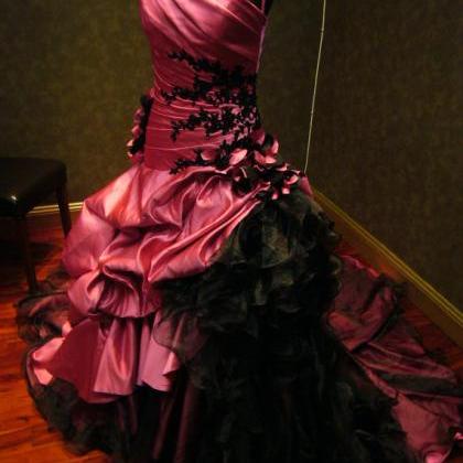 Elegant Real Image Gothic Dark Red Wedding Dresses..