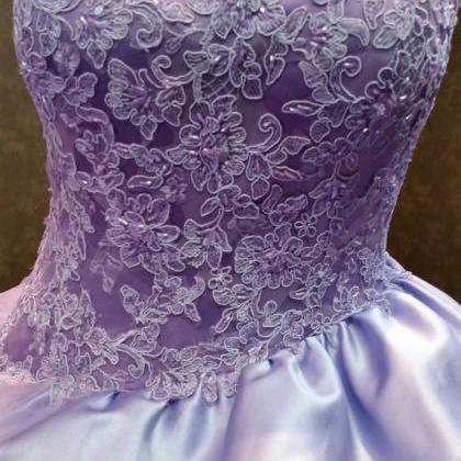 Elegant Real Image Gothic Purple Wedding Dresses..
