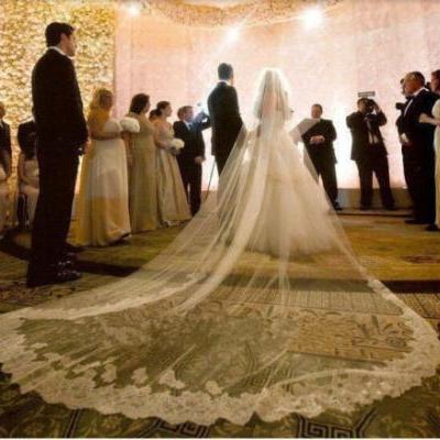 Cathedral Ivory/White Lace Applique Purfle 3M Wedding Bridal Veil comb Fation
