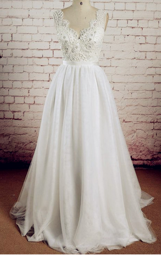 Real Made V-neck Lace Wedding Dresses,sexy Wedding Dresses,the Charming A-line Wedding Dress,wedding Dresses,