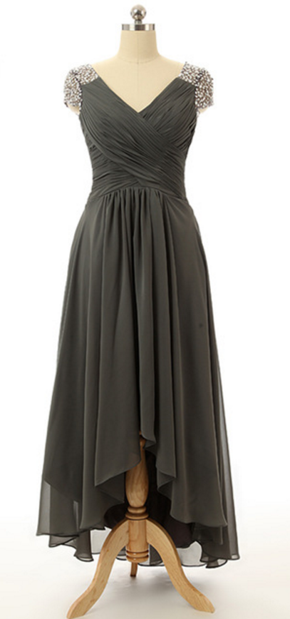Elegant A Line Of Chiffon With A Long Evening Gown With A V-neck Zipper Floor-length Party Gown