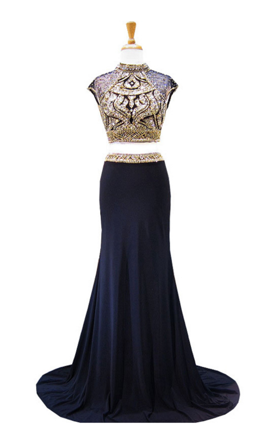The Long, Sparkly Long Ball Gown With A High-necked, Beaded Crystal Floor-length Crystal Floor-length Gown With A Pair Of African Navy And Navy