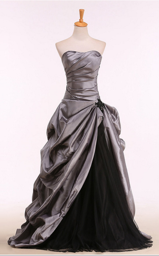 Vintage And Classic Evening Gowns, Grey And Black Elegant Evening Gowns, Elegant Evening Gowns, Evening Gowns, Gorgeous Gowns