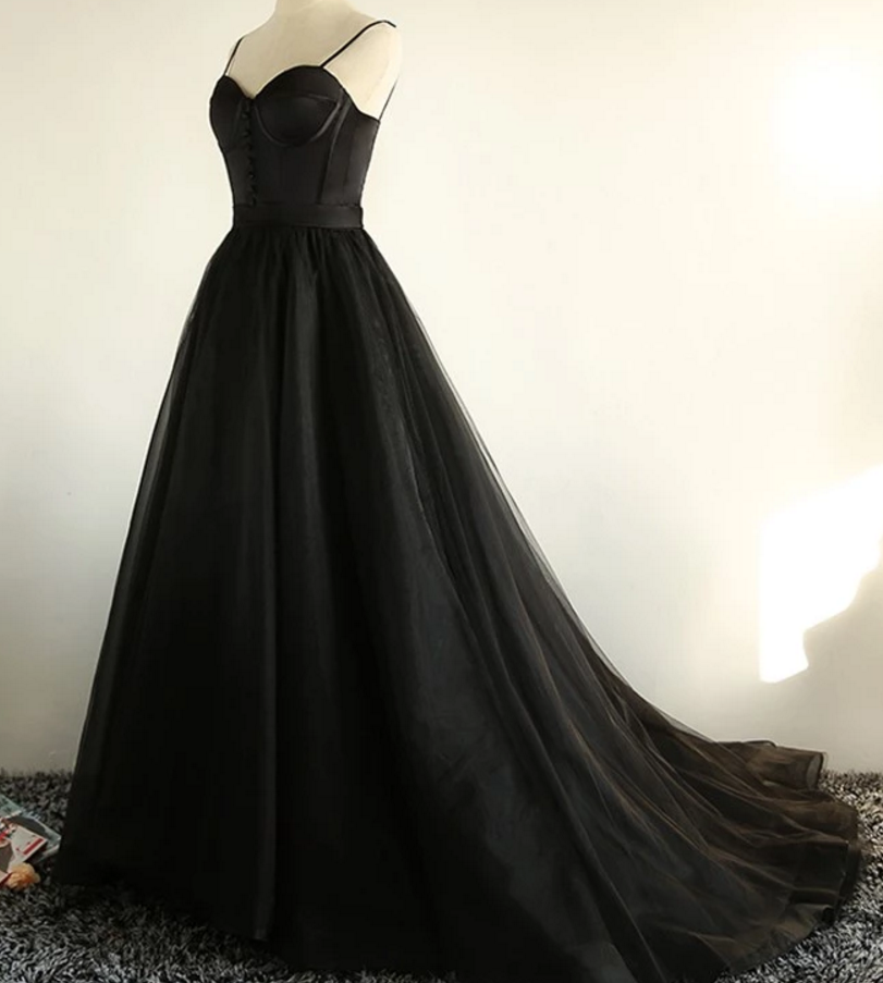 party gowns black