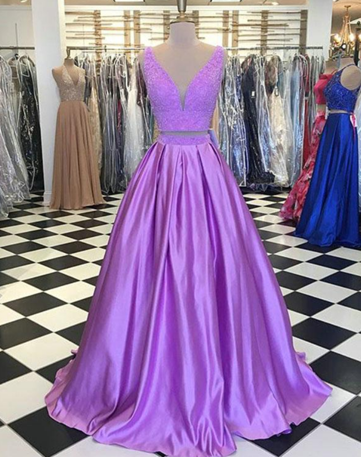 Light Purple Two Piece Prom Dress With V Neckline ,elegant Prom Gowns With Beadings