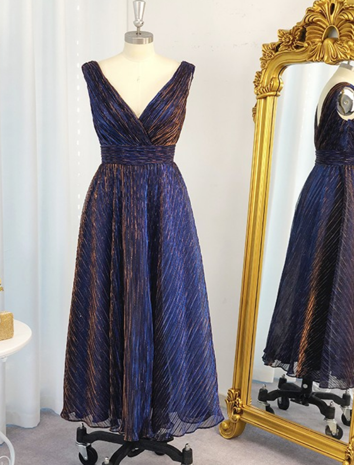 A-line/princess Ruched V-neck Sleeveless Tea-length Dresses