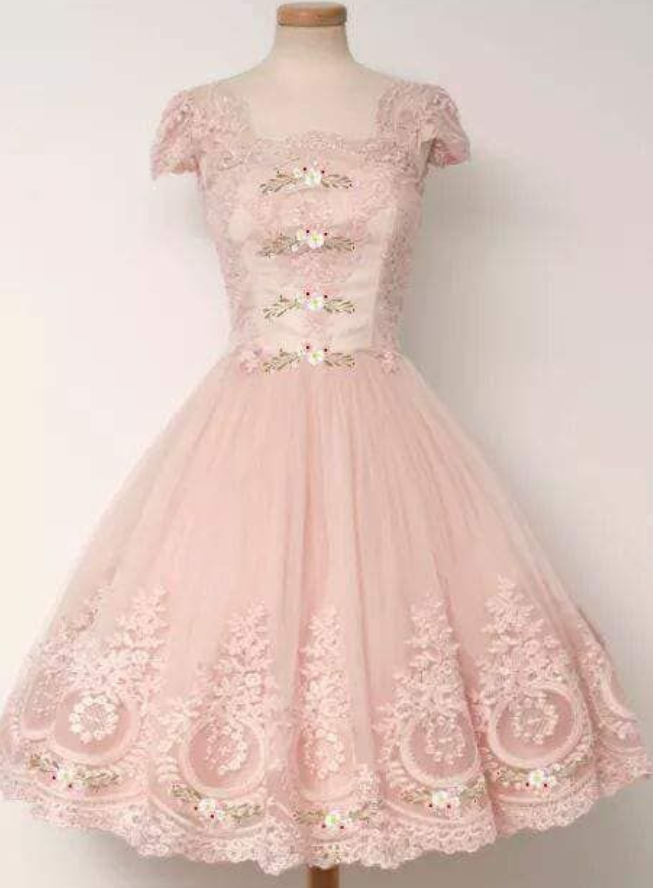 Pink Ball Gown Sleeveless Tea Length Square Neckline Tulle Appliques Lace Short Homecoming Dress