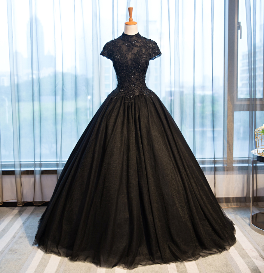 Vintage High Neck Black Wedding Dresses Cap Sleeves Applique Lace ...