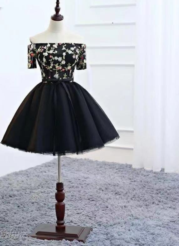 Black party dress off shoulder evening dress lace applique homecoming dress tulle bubble skirt