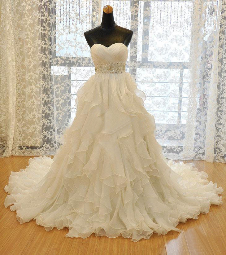 2017 Organza Wedding Gowns Sweetheart Chapel Train Ball Gown Wedding Dress With Ruffled White Bridal Gowns
