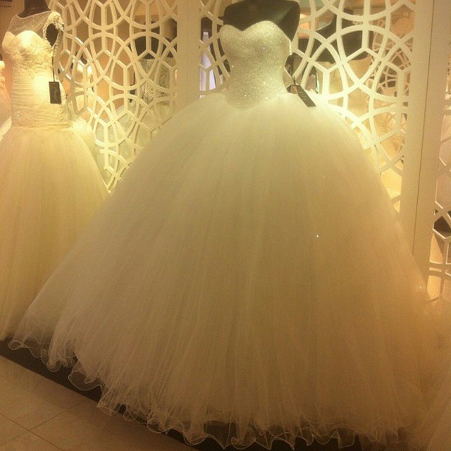 Prom Dress,modest Prom Dress,sparkly Sequins Beaded Sweetheart White Organza Ball Gowns Wedding Dresses