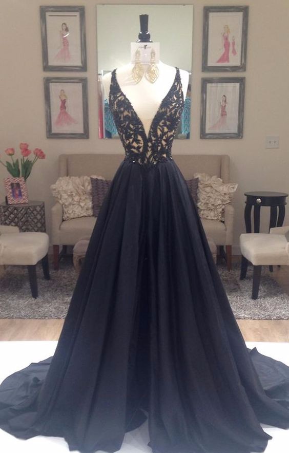 Real Photo V-neckline Sexy Evening Gowns Embroidery Black Long Evening Dress 2017 Robe De Soiree Longue
