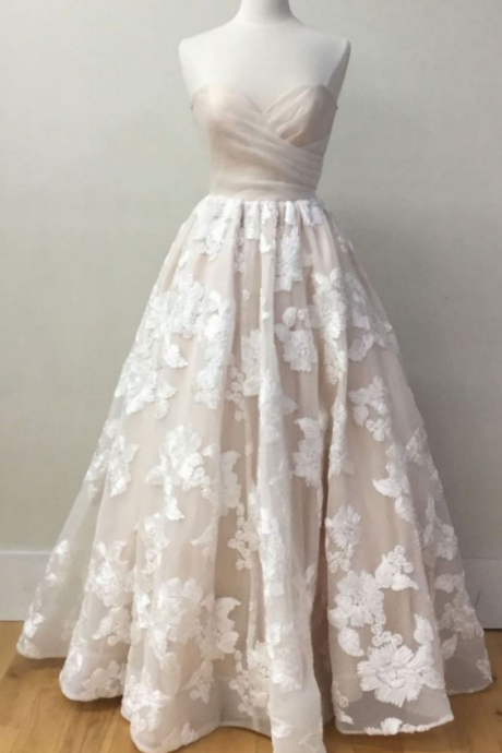 Sleeveless Floor Length Wedding Dress