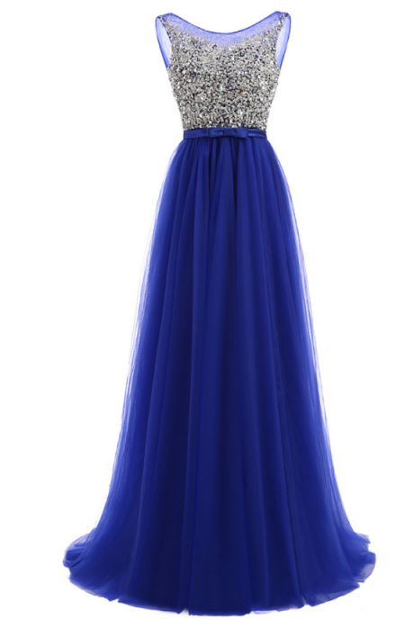 A Long Evening Gown With Long Tulle Dresses Is For Formal Prom Dresses