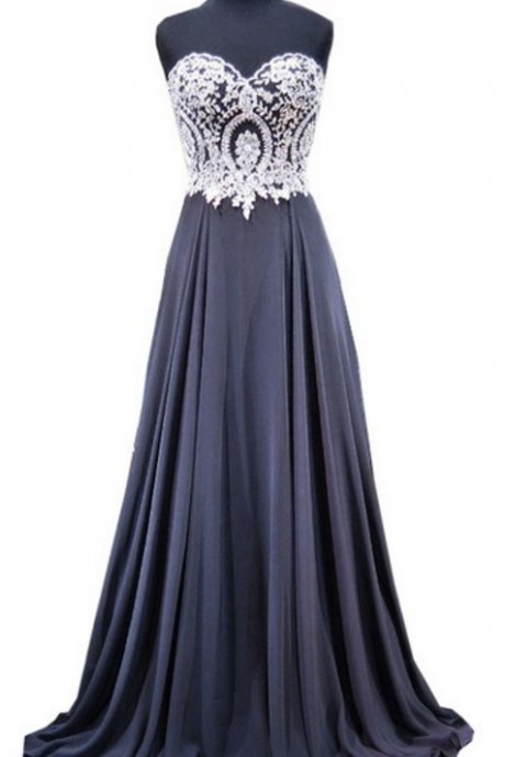 The A-line Lover&amp;amp;amp;amp;#039;s Gold Lace Gown With A Long Black Chiffon Gown
