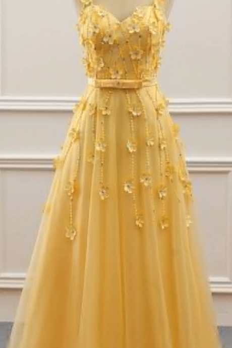 Yellow evening gown, mermaid white, pearl long ball gown.