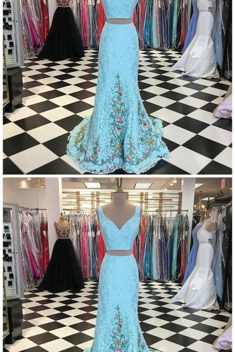 Two Piece V-neck Sweep Train Blue Lace Prom Dress With Appliques