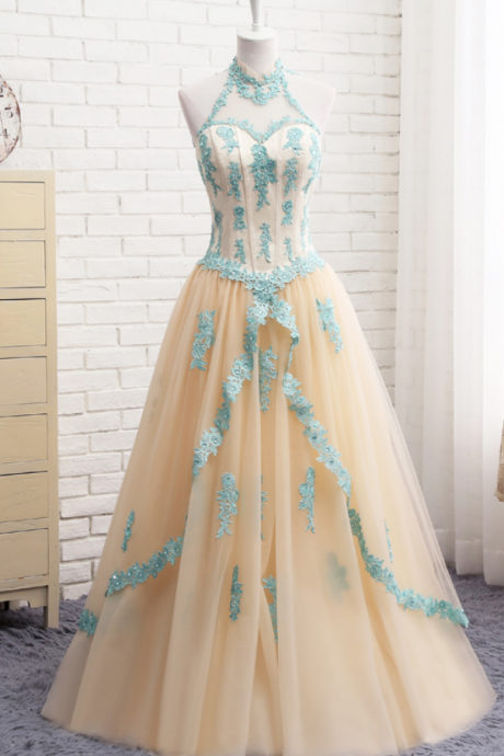 Sexy Halter Light Champagne Tulle Long Prom Dresses With Lace 2019 Plus Size A Line Prom Gowns