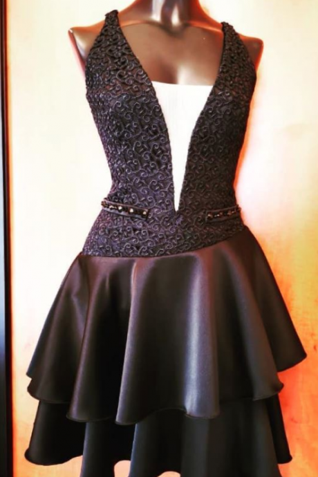 Plunging Neck Short Homecoming Dress,