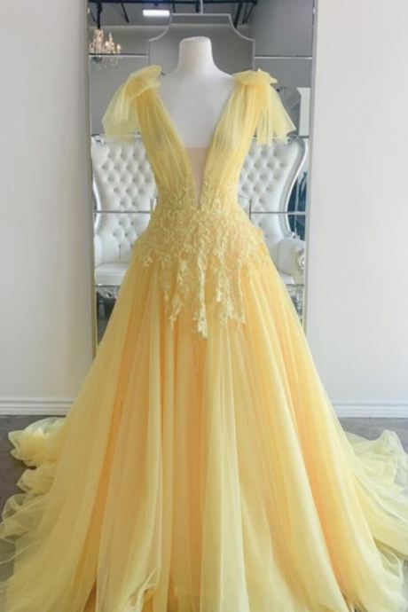 Elegant V Neck And V Back Yellow Lace Long Prom Dresses, Yellow Lace Formal Graduation Evening Dresses