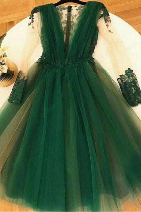 Green Illusion Pleat Tulle Long Sleeve Homecoming Dresses O-neck Appliques Lace Short Cocktail Graduation Dress