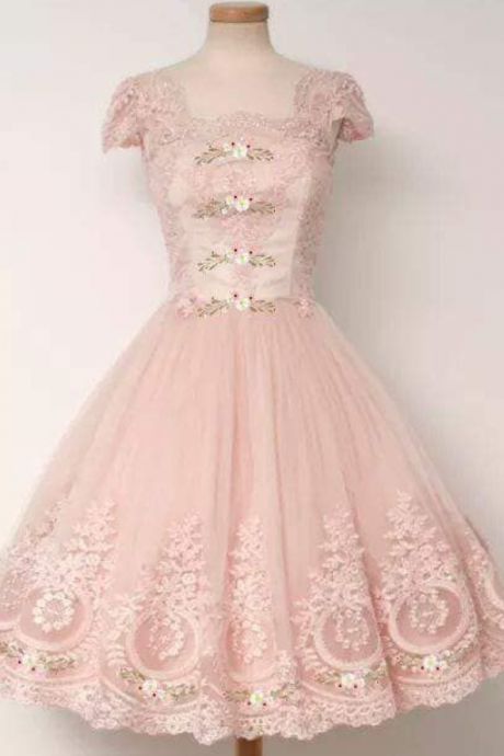 Pink Ball Gown Sleeveless Tea Length Square Neckline Tulle Appliques Lace Short Homecoming Dress
