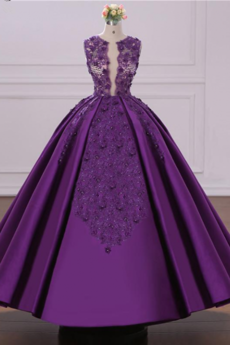 Dark Purple Lace Appliqued A-line Prom Dresses Elegant V Neck Lace Evening Gown Short Formal Party Cocktail Dress