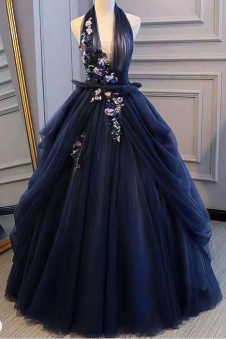 Ball Gown Halter Tulle Sweep Train Flower(s) Prom Dresses