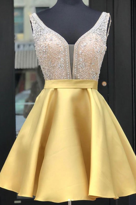 Charming Beaded Gold Satin Short Homecoming Dress, Prom Party Gowns, Cocktail Gowns