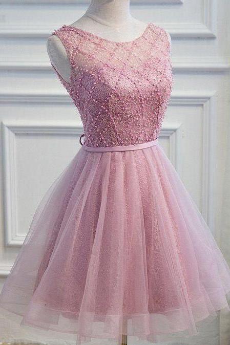 Stunning Tulle Scoop Neckline Short A-line Homecoming Dresses