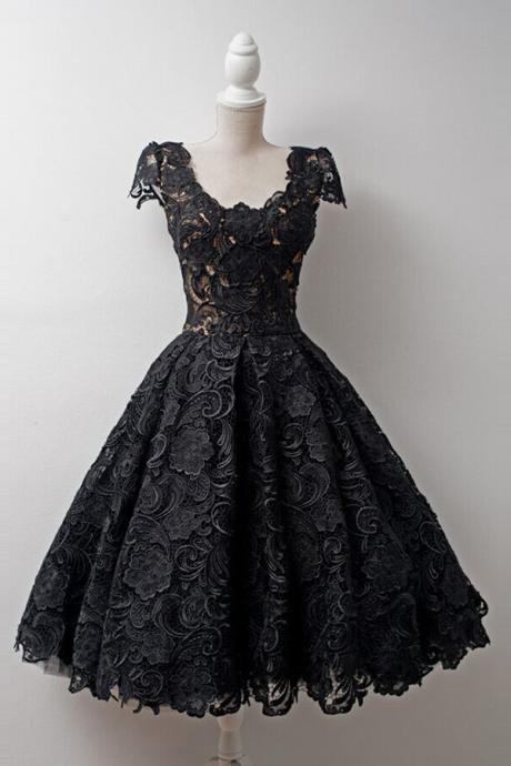 Short Prom Dress Party Dress Timeless Scoop Knee-length Cap Sleeves Ball Gown Black Lace Homecoming Dress