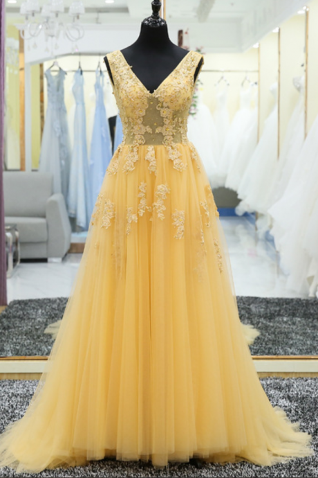 V Neck Lace Applique A Line Lace Up Back Yellow Long Prom Gown Formal Evening Party Dress