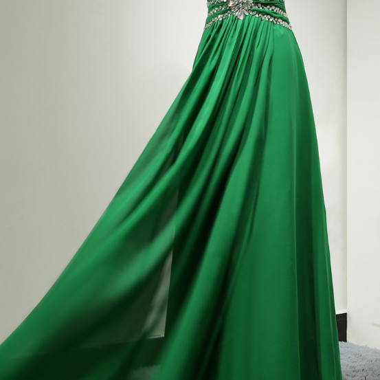 The Green Chiffon Evening Gown Was Made Into An Evening Gown With A ...