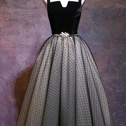 19228 Black Velvet Flower Patterned Tulle Dress