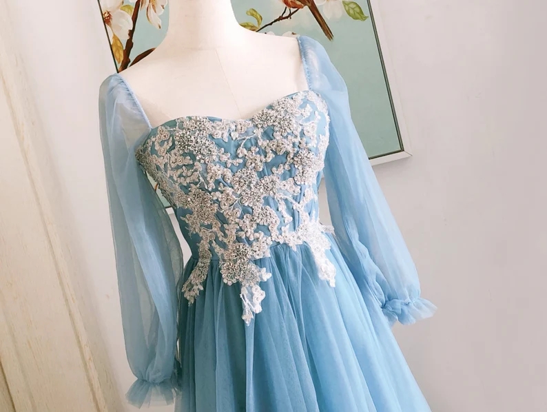 Elegant Round Neck Tulle Short Prom Bridesmaid Dress - Perfect for Special Occasions